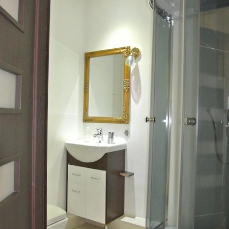 Panoramic View Apartment Poznyaky Киев Екстериор снимка