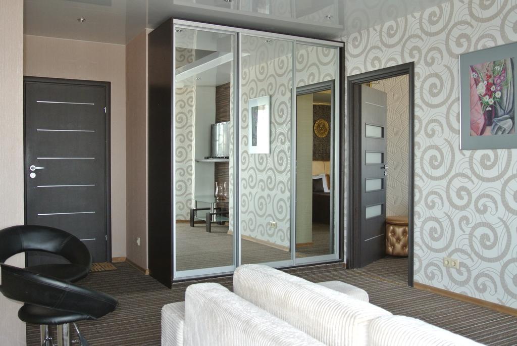 Panoramic View Apartment Poznyaky Киев Екстериор снимка
