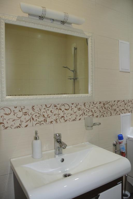 Panoramic View Apartment Poznyaky Киев Екстериор снимка