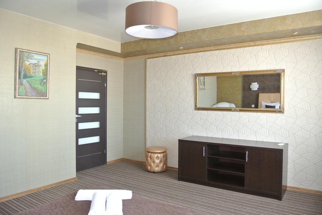 Panoramic View Apartment Poznyaky Киев Екстериор снимка